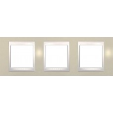 Рамка трехместная Unica Plus. Цвет Песчаный MGU6.006.567