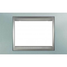 Рамка 3-модульная Итальянский дизайн Unica Top. Цвет Изумрудный/Алюминий MGU66.103.094