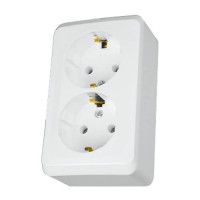 Розетка двойная с заземляющим контактом и защитными шторками Prima белая WDE001048